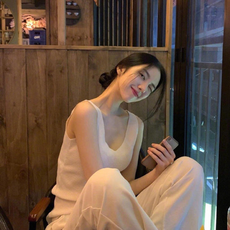 濑田宗次郎（身份：十刃最强、“天剑”、微笑的修罗） - 独家访谈节目在线观看 - 小程序直播